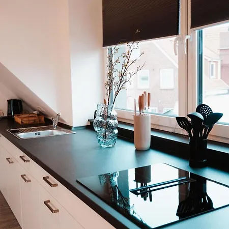 Koeoek Kuestentraum - Modern, Balkon, Strandnah, Maisonette Apartamento Neuharlingersiel